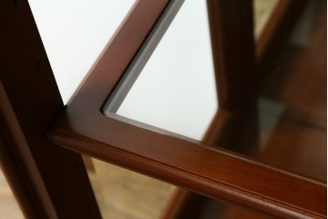 中古　希少な廃番品　maruni(マルニ木工)　ミラーバック×照明付きの縦型キュリオケース　※脚カット有り　(R-086434)