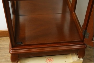 中古　希少な廃番品　maruni(マルニ木工)　ミラーバック×照明付きの縦型キュリオケース　※脚カット有り　(R-086434)