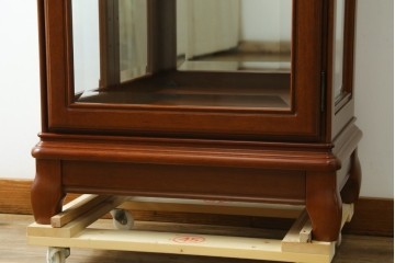 中古　希少な廃番品　maruni(マルニ木工)　ミラーバック×照明付きの縦型キュリオケース　※脚カット有り　(R-086434)
