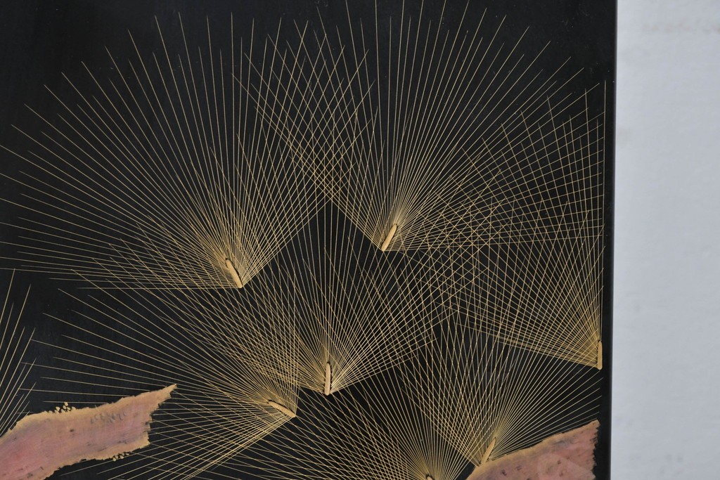 中古　在銘　輪島塗　蒔絵で鯉の滝登りを描いた衝立て　定価約150万円　(R-086435)