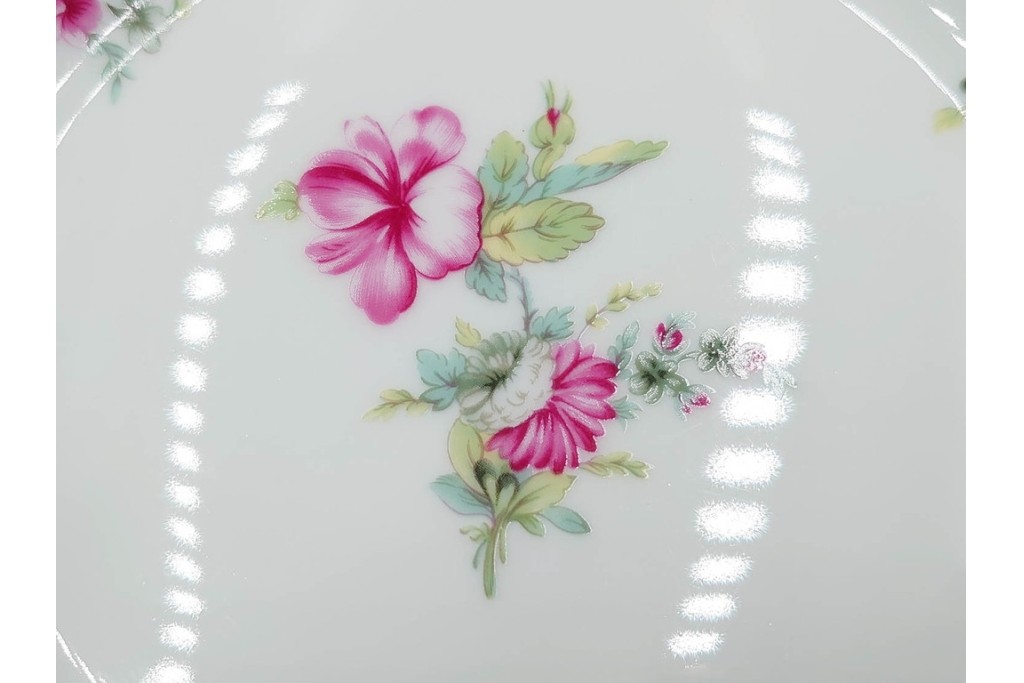 フランス　LIMOGES(リモージュ)　Georges Boyer(ジョルジュ・ボワイエ)　ピンクの花模様が可憐なトリオ5客セット　(R-086445)