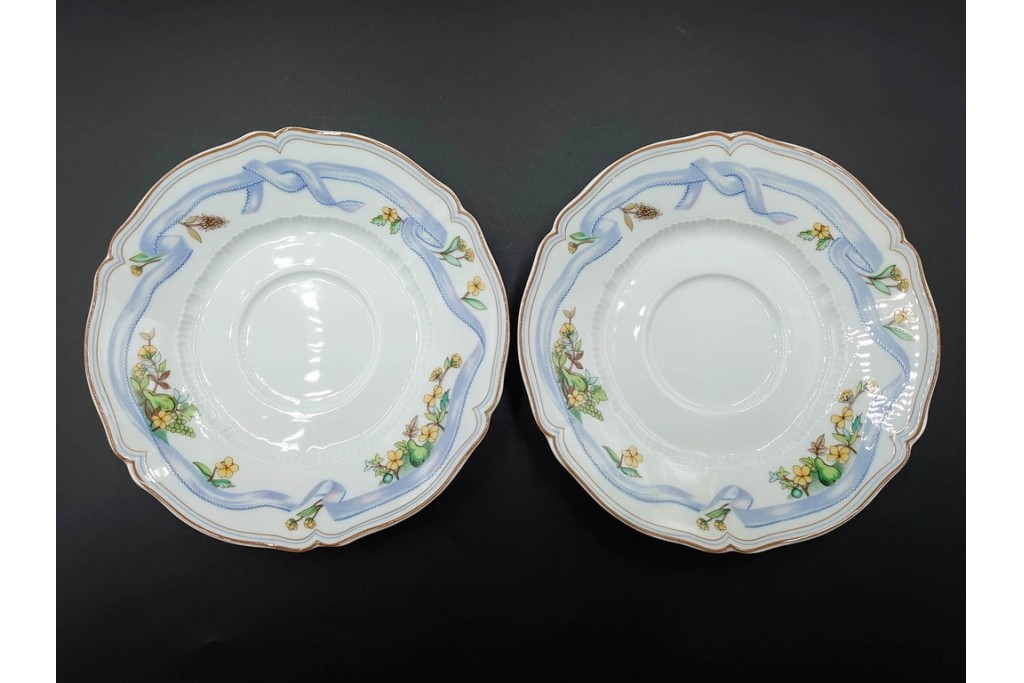 フランス　LIMOGES(リモージュ)　Haviland(アビランド)　Ruban(リュバン)　花模様とブルーのリボンが調和するトリオ3客セット　(R-086446)