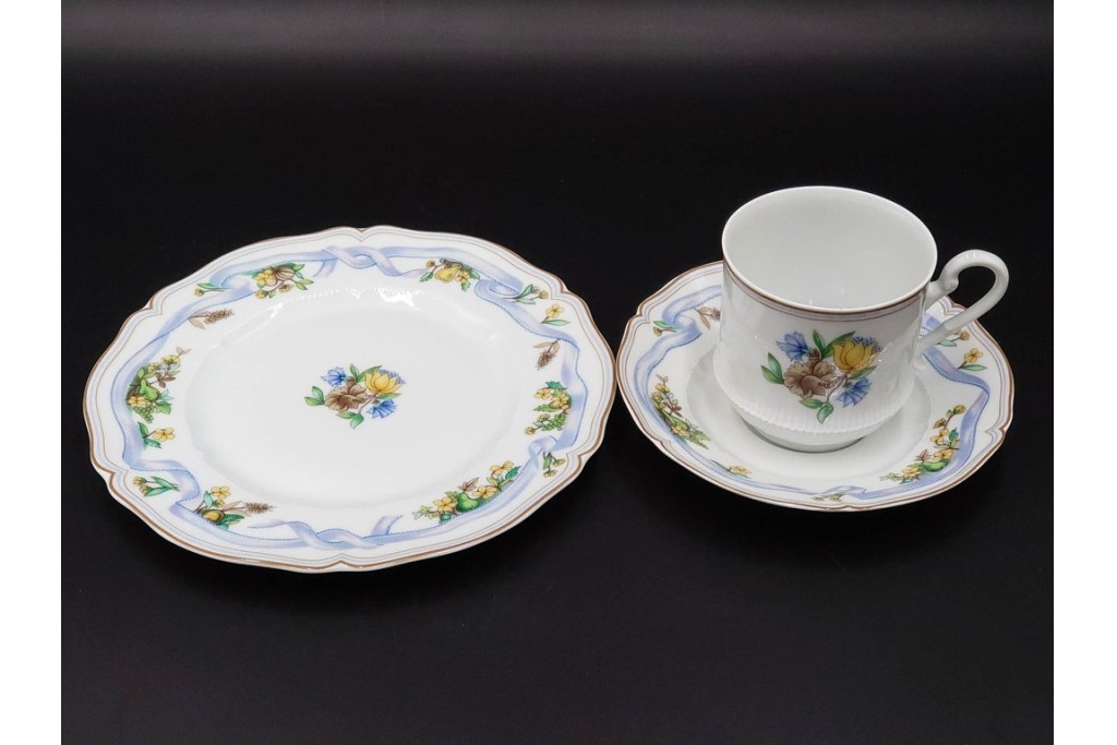 フランス　LIMOGES(リモージュ)　Haviland(アビランド)　Ruban(リュバン)　花模様とブルーのリボンが調和するトリオ3客セット　(R-086447)