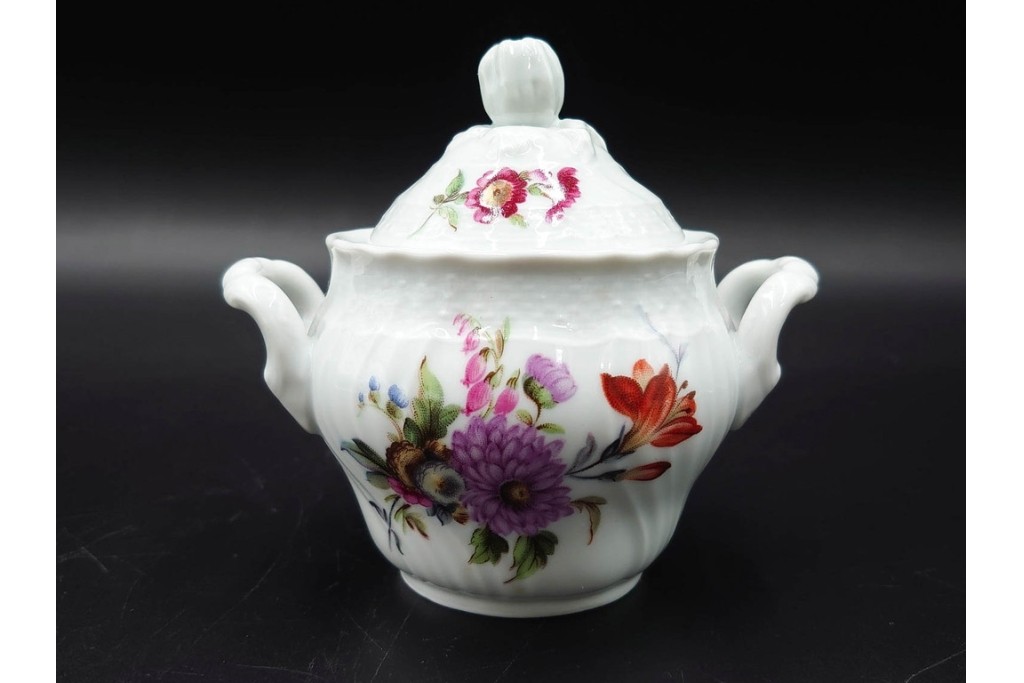 イタリア　Richard Ginori(リチャードジノリ)　イタリアンフルーツ　サックスフラワー　インペロカメリア　カップ&ソーサー・クリーマー・シュガーポット・スプーンレストの洋食器6点セット　(R-086448)