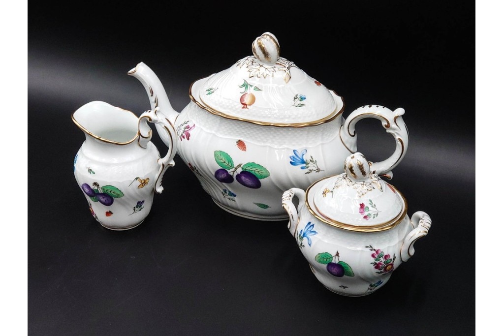 イタリア　Richard Ginori(リチャードジノリ)　ペルージャ(ベッキオフルーツ)　果物模様が愛らしいティーポット・シュガーポット・クリーマーセット　(R-086451)