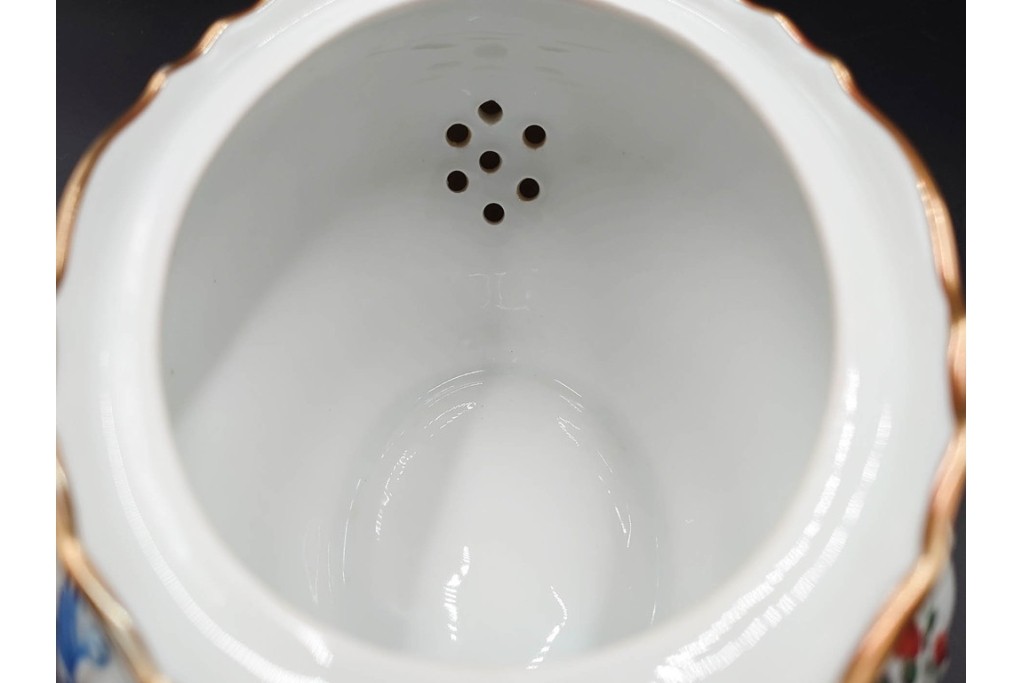 イタリア　Richard Ginori(リチャードジノリ)　ペルージャ(ベッキオフルーツ)　果物模様が愛らしいティーポット・シュガーポット・クリーマーセット　(R-086451)