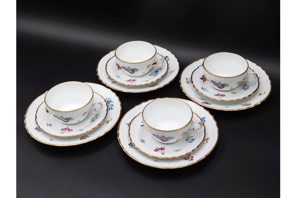 イタリア　Richard Ginori(リチャードジノリ)　ペルージャ(ベッキオフルーツ)　果物模様が愛らしいトリオ4客セット　(R-086452)