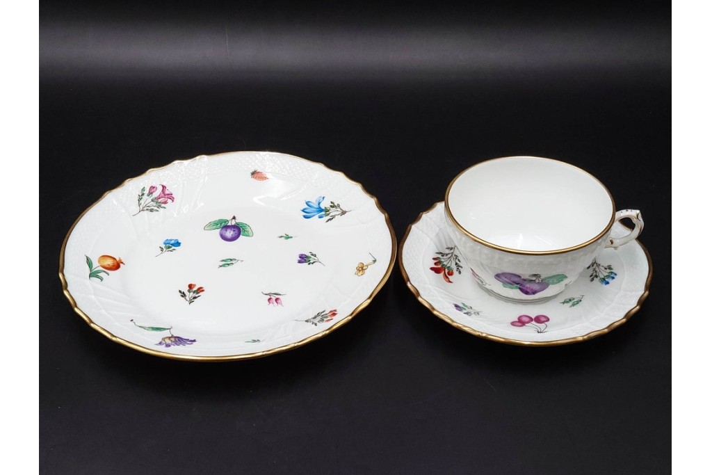 イタリア　Richard Ginori(リチャードジノリ)　ペルージャ(ベッキオフルーツ)　果物模様が愛らしいトリオ4客セット　(R-086452)