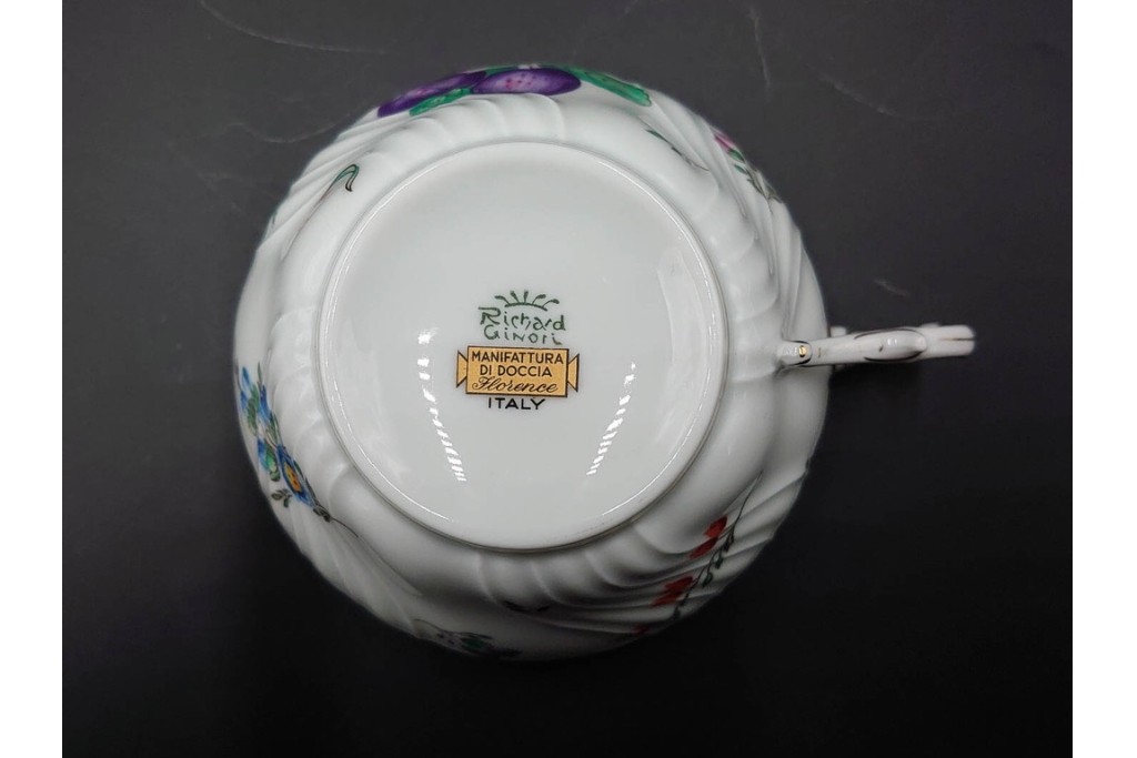 イタリア　Richard Ginori(リチャードジノリ)　ペルージャ(ベッキオフルーツ)　果物模様が愛らしいトリオ4客セット　(R-086453)