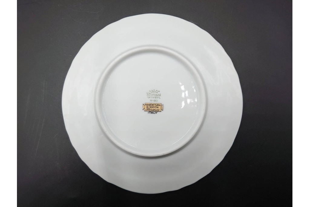 イタリア　Richard Ginori(リチャードジノリ)　ペルージャ(ベッキオフルーツ)　果物模様が愛らしいトリオ4客セット　(R-086453)