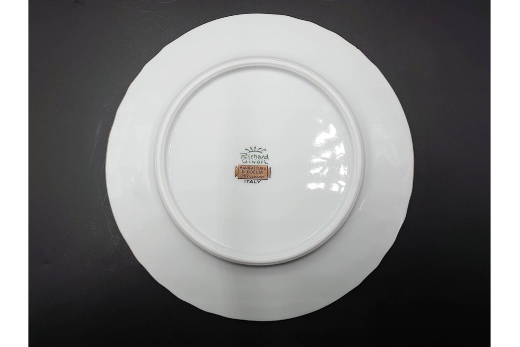 イタリア　Richard Ginori(リチャードジノリ)　ペルージャ(ベッキオフルーツ)　果物模様が愛らしいトリオ4客セット　(R-086453)