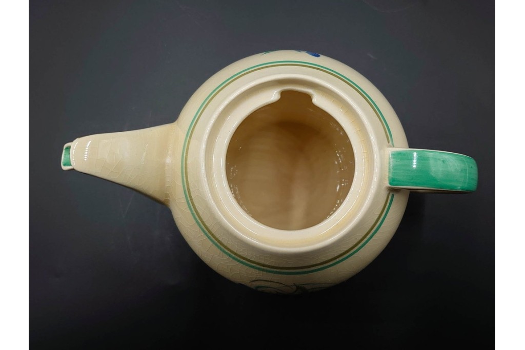 イギリスヴィンテージ　Susie Cooper(スージークーパー)　赤と青の花模様が印象的なティーポット・クリーマー・ミニボウル・プレートの4点セット　(R-086454)