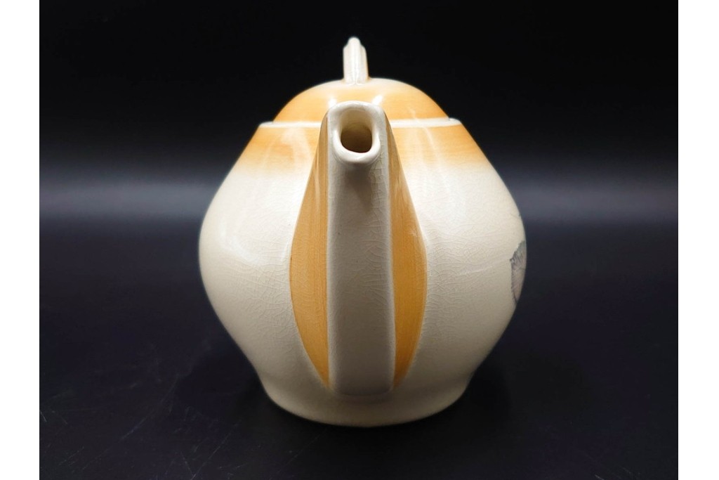 イギリスヴィンテージ　Susie Cooper(スージークーパー)　グレイリーフ　ティーポット・クリーマー・カップ&ソーサー2客・プレート・ミニボウルの洋食器6点セット　(R-086455)