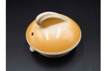 イギリスヴィンテージ　Susie Cooper(スージークーパー)　グレイリーフ　ティーポット・クリーマー・カップ&ソーサー2客・プレート・ミニボウルの洋食器6点セット　(R-086455)