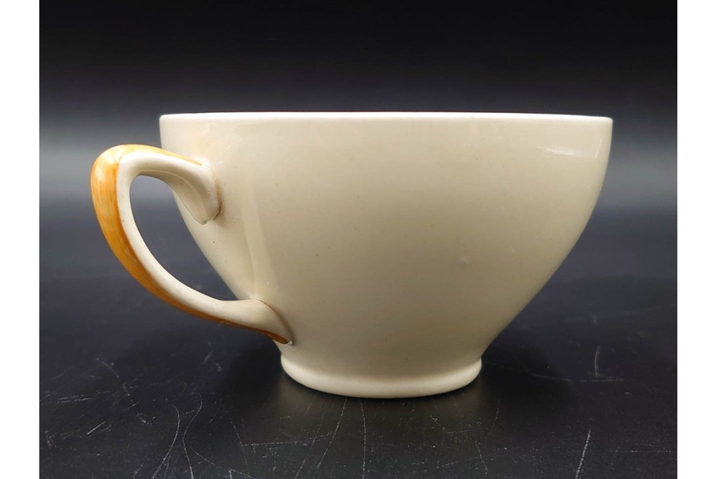 イギリスヴィンテージ　Susie Cooper(スージークーパー)　グレイリーフ　ティーポット・クリーマー・カップ&ソーサー2客・プレート・ミニボウルの洋食器6点セット　(R-086455)