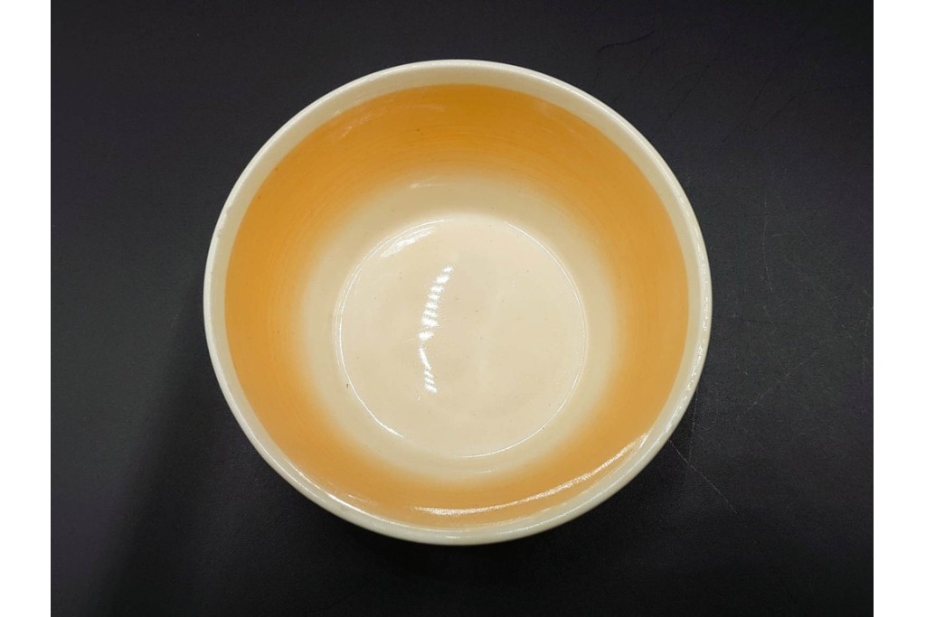 イギリスヴィンテージ　Susie Cooper(スージークーパー)　グレイリーフ　ティーポット・クリーマー・カップ&ソーサー2客・プレート・ミニボウルの洋食器6点セット　(R-086455)