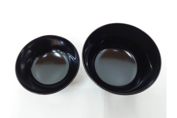 むさしの漆工芸造　なかにし正　艶やかな黒に朱の丸が目を引く日月椀5点セット　共箱付き　(R-086460)