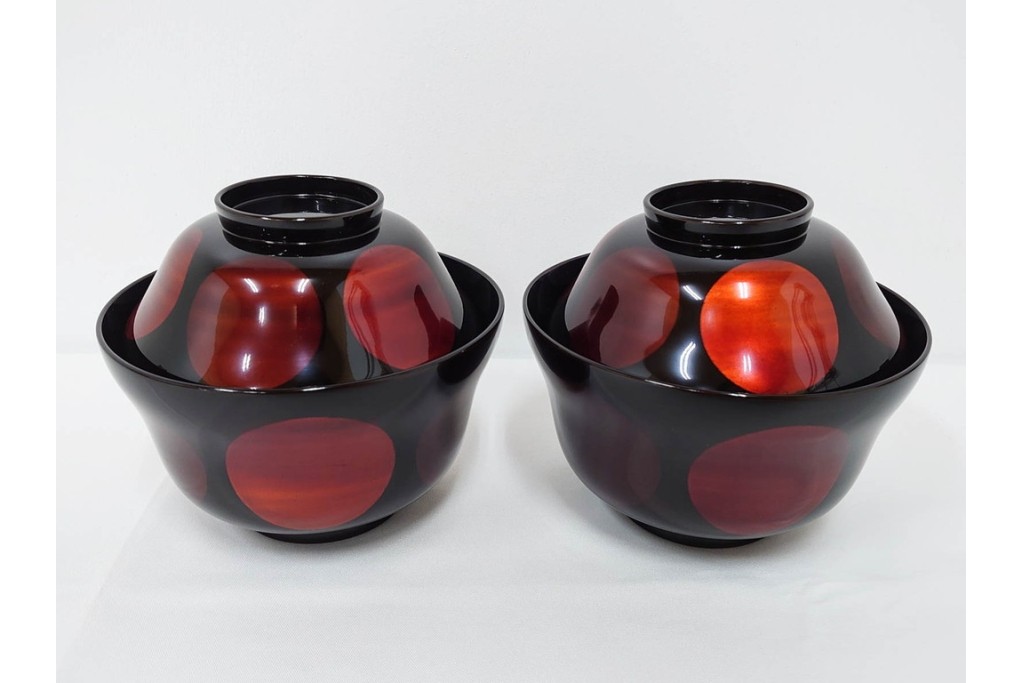 むさしの漆工芸造　なかにし正　艶やかな黒に朱の丸が目を引く日月椀5点セット　共箱付き　(R-086460)