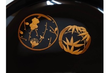 輪島塗　萬砂漆器店謹製　蒔絵が雅な銘々皿10枚セット　共箱付き　(R-086468)