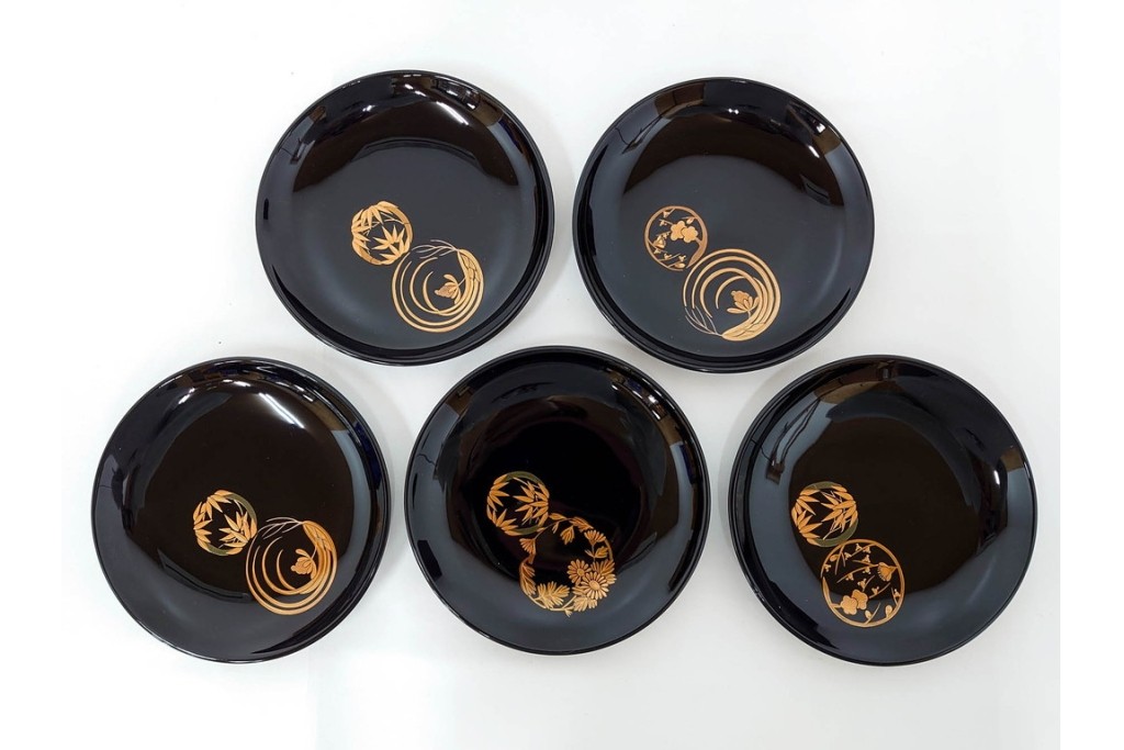 輪島塗　萬砂漆器店謹製　蒔絵が雅な銘々皿10枚セット　共箱付き　(R-086468)