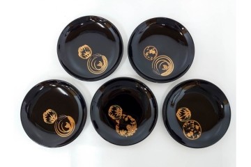 輪島塗　萬砂漆器店謹製　蒔絵が雅な銘々皿10枚セット　共箱付き　(R-086468)