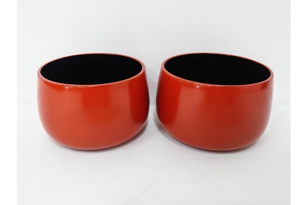 輪島塗　慶塚作　紅葉沈金の文庫(文箱)・朱色が鮮やかなお椀2点のセット　共箱付き　(R-086469)