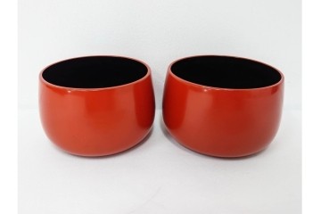 輪島塗　慶塚作　紅葉沈金の文庫(文箱)・朱色が鮮やかなお椀2点のセット　共箱付き　(R-086469)