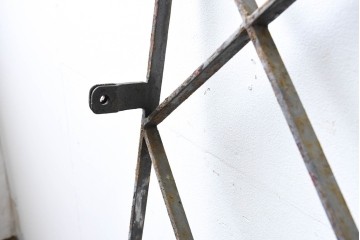 【簡易リペア限定品】　和製アンティーク　菱格子のデザインが美しい作りの良い面格子　(R-086470)