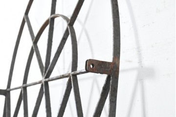 【簡易リペア限定品】　和製アンティーク　昭和初期　アーチ型の菱格子のデザインが目を引く格子　(R-086472)