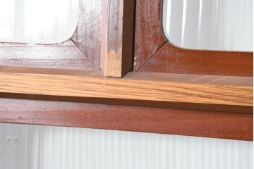 アンティーク建具　昭和初期　漆塗りが施された幅広なモールガラス戸1枚　(R-086473)