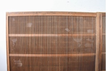 アンティーク建具　昭和初期　裏障子付き　幅広で存在感のある格子戸2枚セット　(R-086474)
