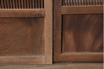 アンティーク建具　昭和初期　裏障子付き　幅広で存在感のある格子戸2枚セット　(R-086474)