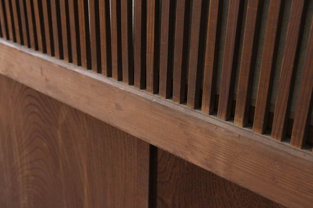 アンティーク建具　昭和初期　裏障子付き　幅広で存在感のある格子戸2枚セット　(R-086474)