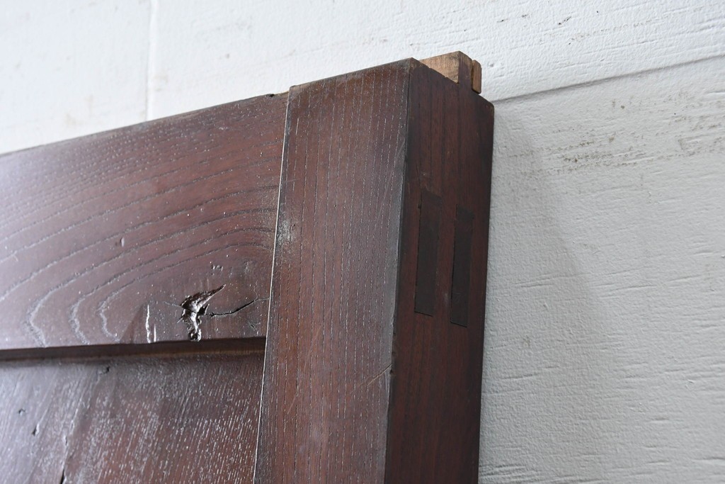 アンティーク建具　明治から大正期　美品　艶やかな漆塗りが美しい蔵戸1枚　(R-086475)