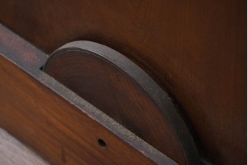 アンティーク建具　明治から大正期　美品　艶やかな漆塗りが美しい蔵戸1枚　(R-086475)