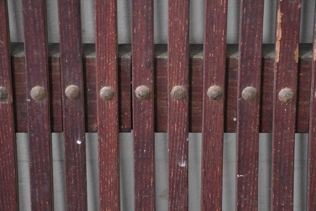 アンティーク建具　明治から大正期　総欅(ケヤキ)材　格子と金具が目を引く蔵戸1枚　(R-086478)