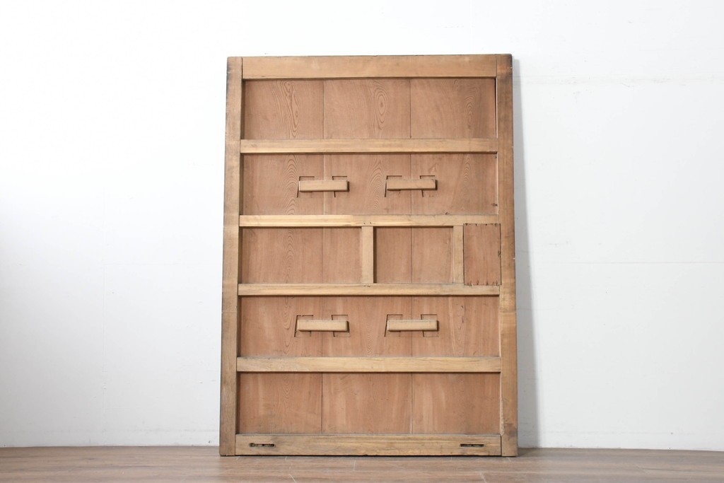 アンティーク建具　明治から大正期　欅(ケヤキ)材　立派な上手金具と木味が目を引く蔵戸1枚　(R-086479)