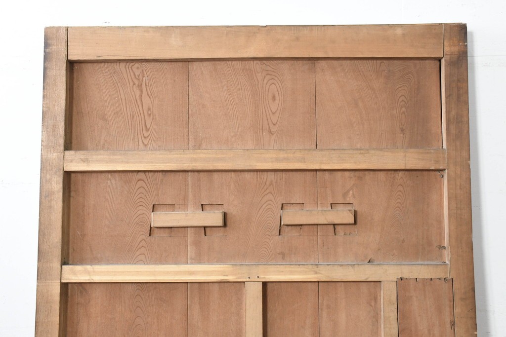 アンティーク建具　明治から大正期　欅(ケヤキ)材　立派な上手金具と木味が目を引く蔵戸1枚　(R-086479)