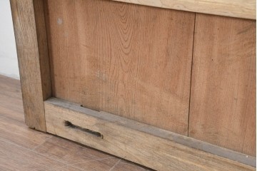 アンティーク建具　明治から大正期　欅(ケヤキ)材　立派な上手金具と木味が目を引く蔵戸1枚　(R-086479)