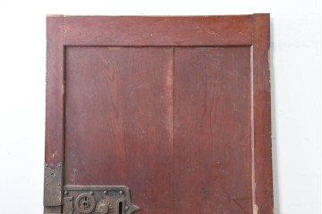 アンティーク建具　明治から大正期　総欅(ケヤキ)材　漆塗り　上手金具が目を引く小振りな蔵戸1枚　(R-086480)