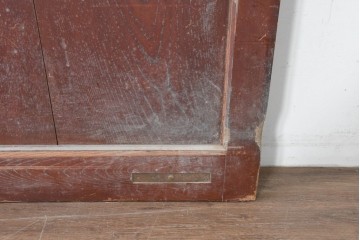 アンティーク建具　明治から大正期　総欅(ケヤキ)材　漆塗り　上手金具が目を引く小振りな蔵戸1枚　(R-086480)