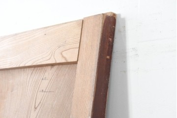 アンティーク建具　明治から大正期　総欅(ケヤキ)材　漆塗り　上手金具が目を引く小振りな蔵戸1枚　(R-086480)