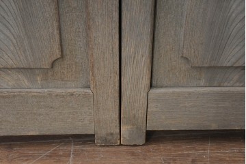 アンティーク建具　明治から大正期　総欅(ケヤキ)材　欅の木目が引き立つ小振りな門扉2枚(1対)セット　(R-086481)