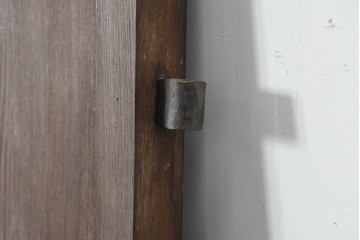 アンティーク建具　明治から大正期　総欅(ケヤキ)材　欅の木目が引き立つ小振りな門扉2枚(1対)セット　(R-086481)