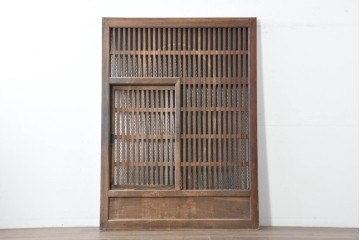 アンティーク建具　明治から大正期　総欅(ケヤキ)材　整然と並ぶ格子が美しいくぐり戸1枚　(R-086483)