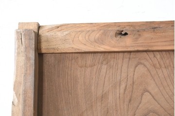 アンティーク建具　明治から大正期　欅(ケヤキ)材　時を重ねた木味と鋲打ち金具が目を引く蔵戸1枚　(R-086484)