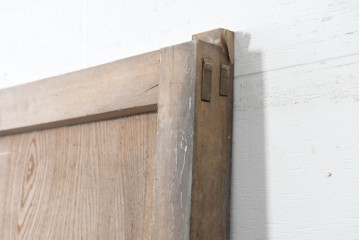 アンティーク建具　明治期　大きな金具と鋲打ちが目を引く幅広庄内蔵戸1枚　(R-086485)