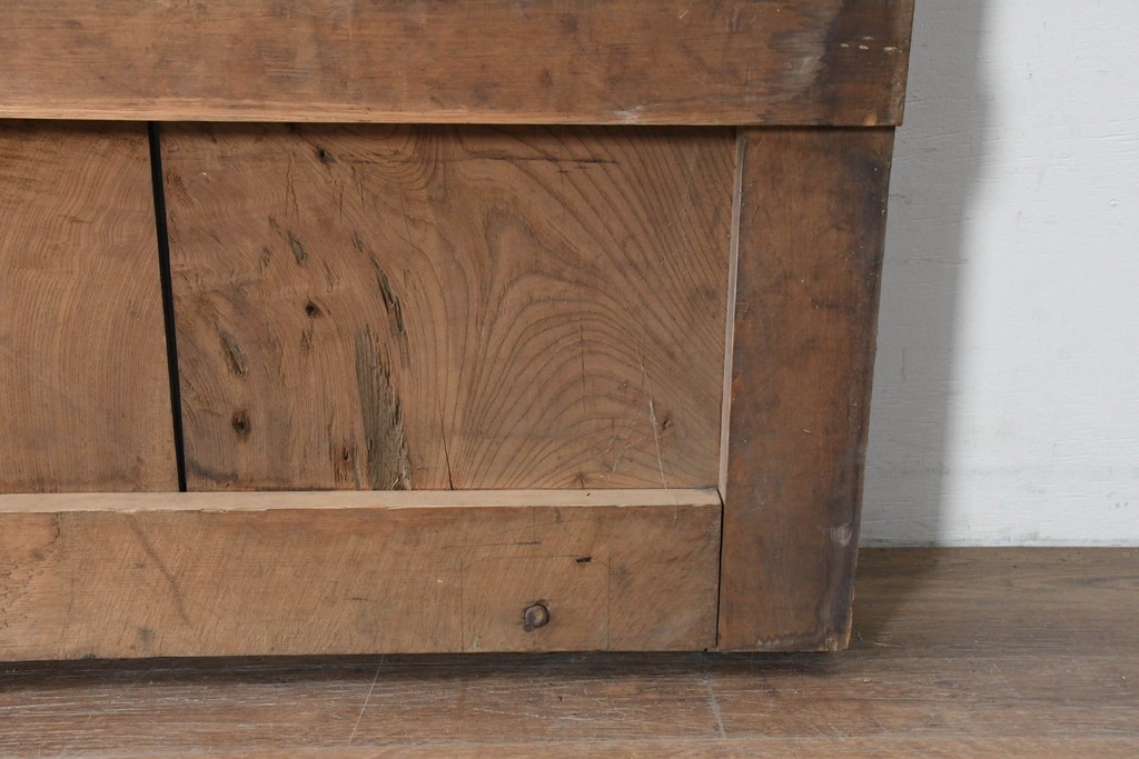 アンティーク建具　明治から大正期　岩手産　存在感ある飾り金具がかっこいい格子蔵戸1枚　(R-086486)