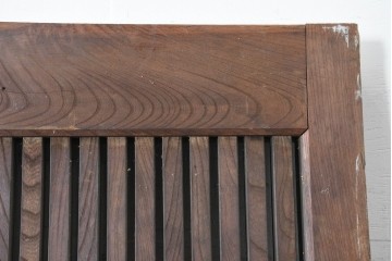 アンティーク建具　明治から大正期　欅(ケヤキ)材　格子付きの重厚な蔵戸1枚　(R-086487)
