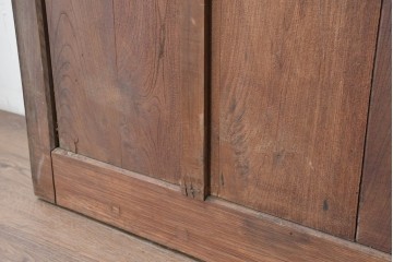アンティーク建具　明治から大正期　欅(ケヤキ)材　格子付きの重厚な蔵戸1枚　(R-086487)